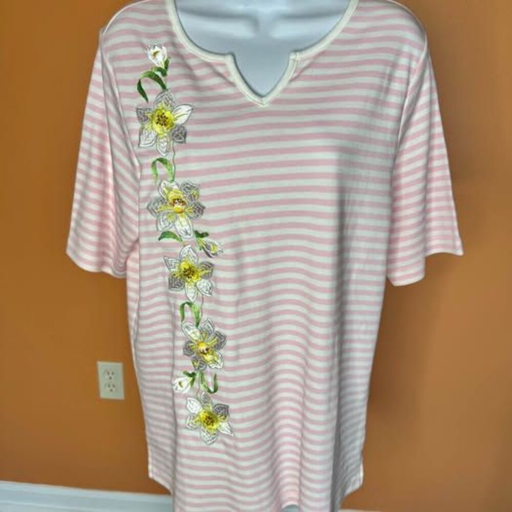 Quacker Factory Vintage L pink white stripe floral NEW